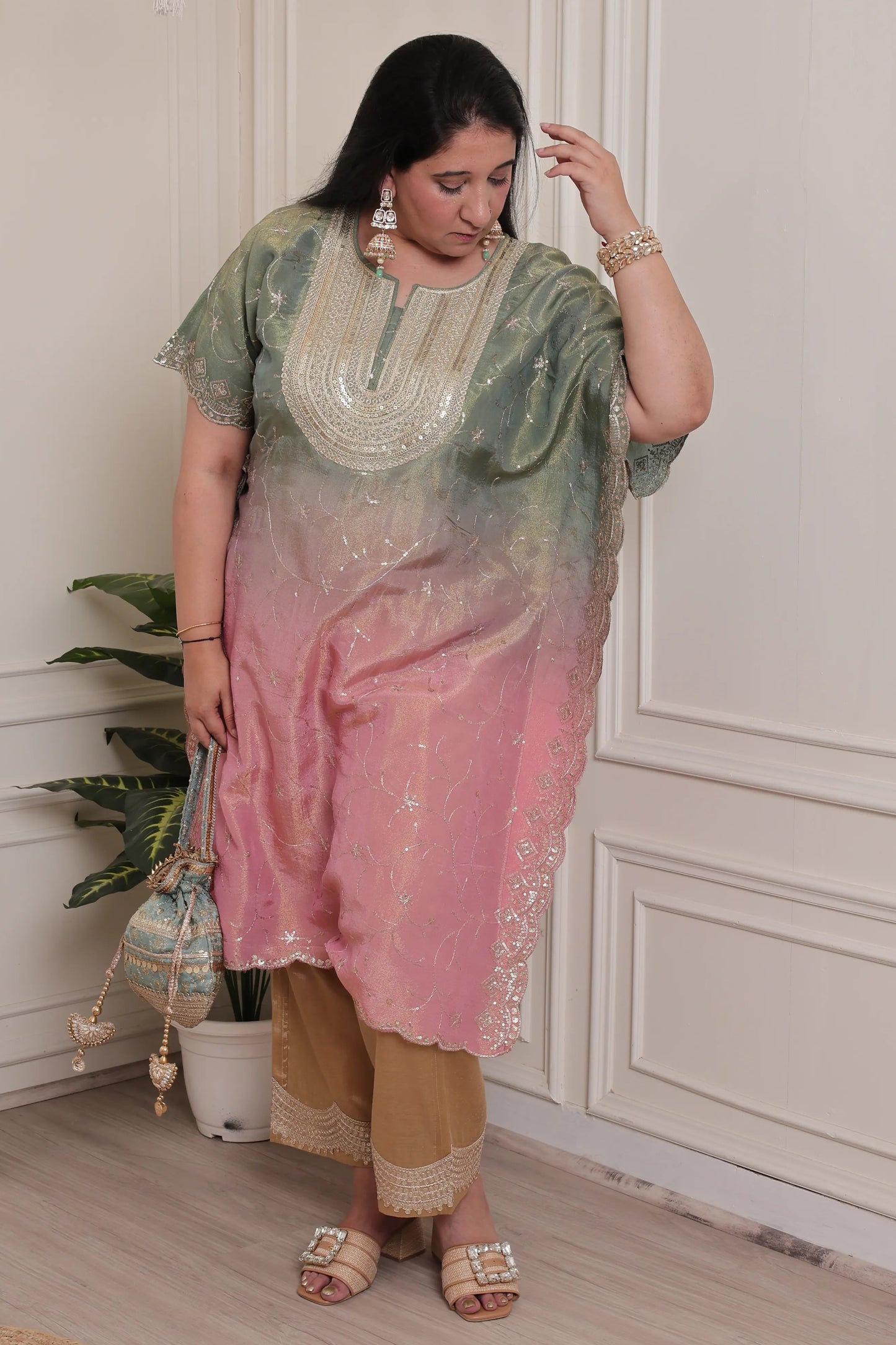 Emb Shaded Tissue Kaftan Pink