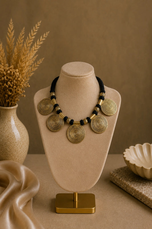 Necklace Gold Swirl