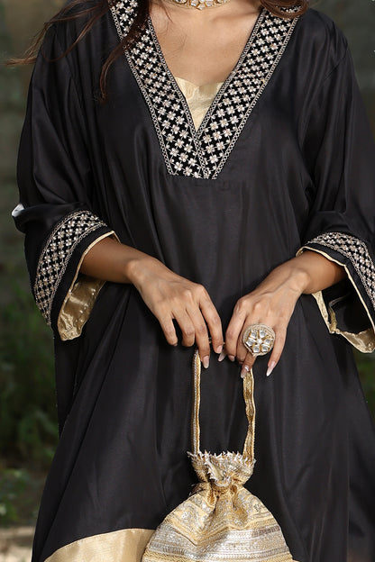 Emb Summer Cool Set Black With Cream Piping