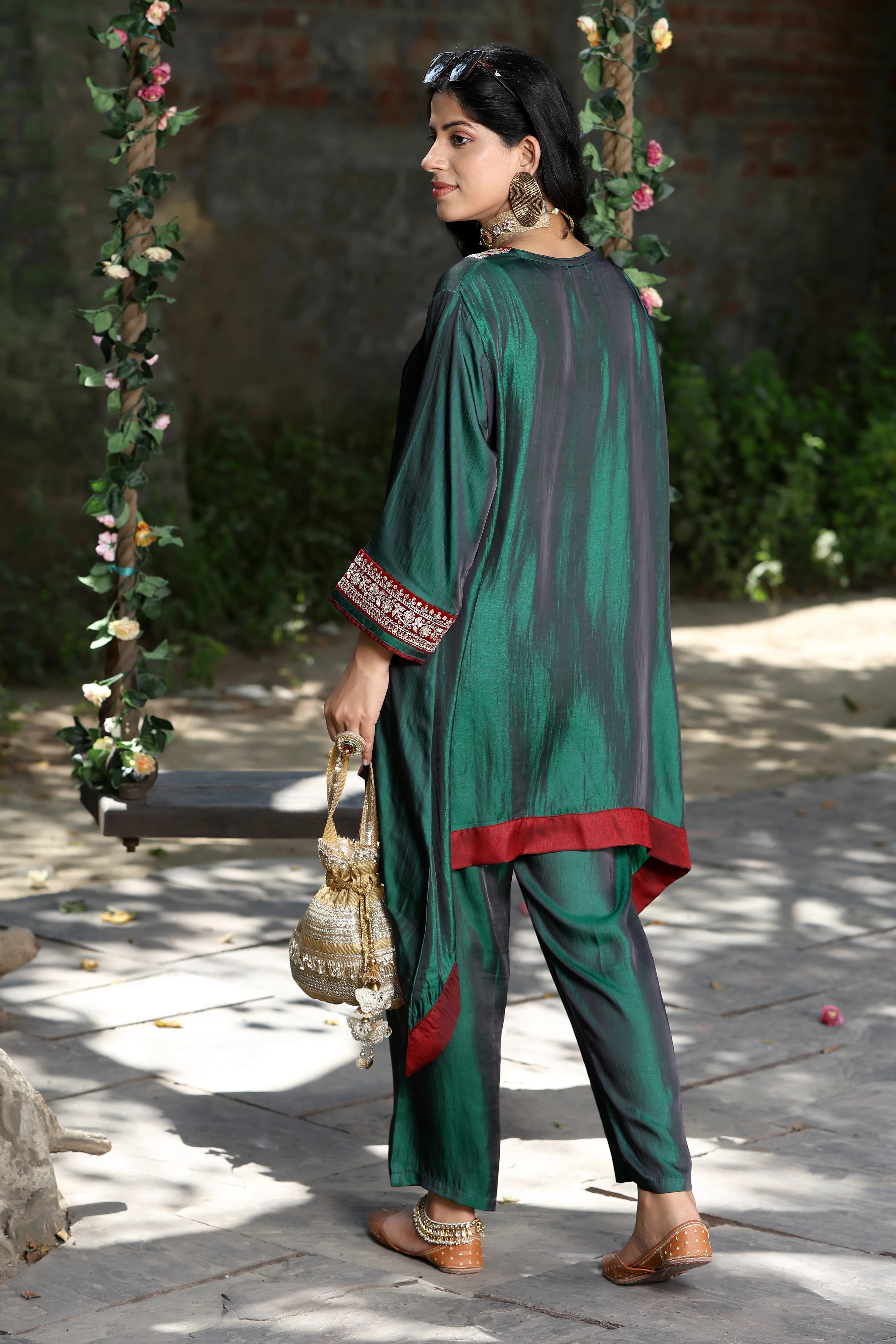 Emb Summer Cool Set Green with Maroon Border