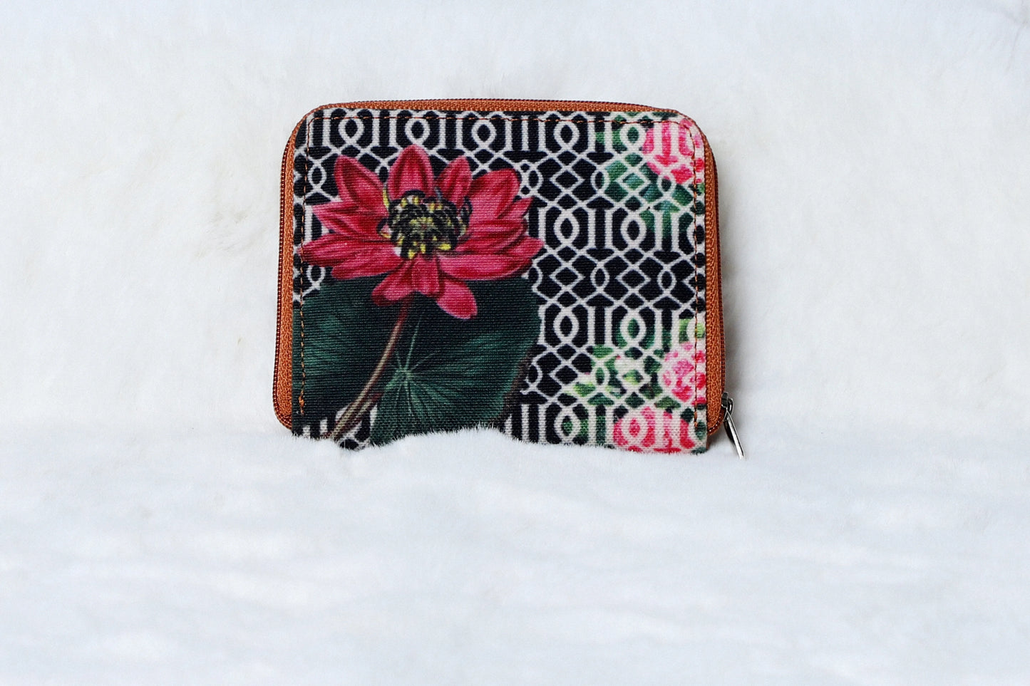 Half Wallet Jaali Lotus Black