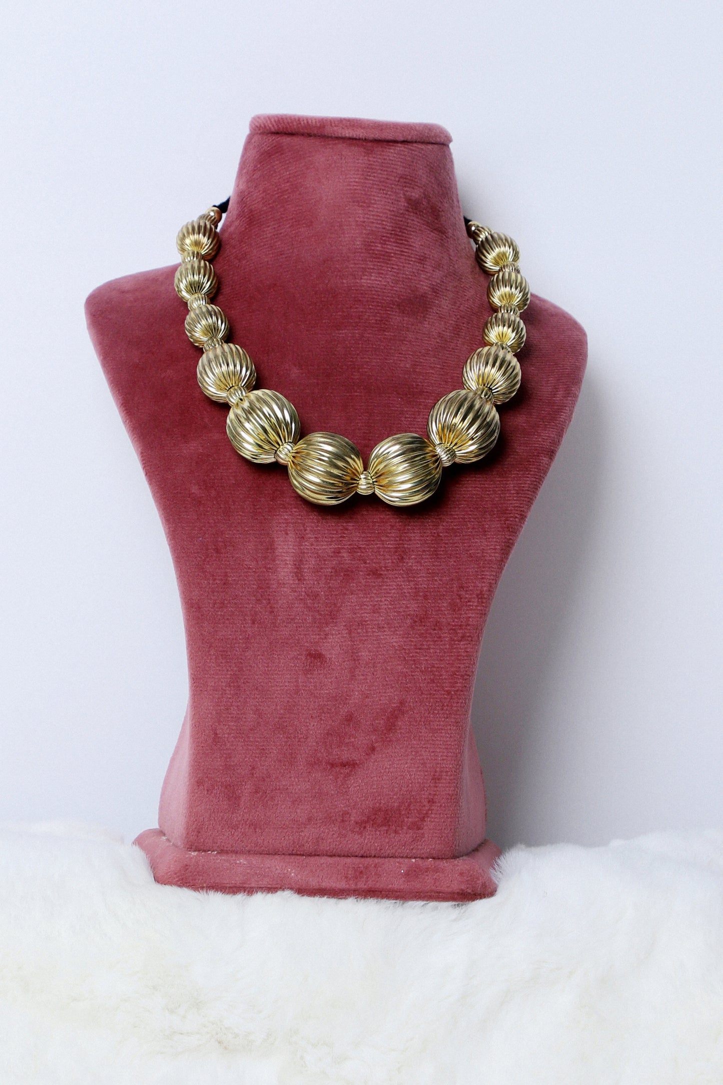 Necklace Gold Pebble