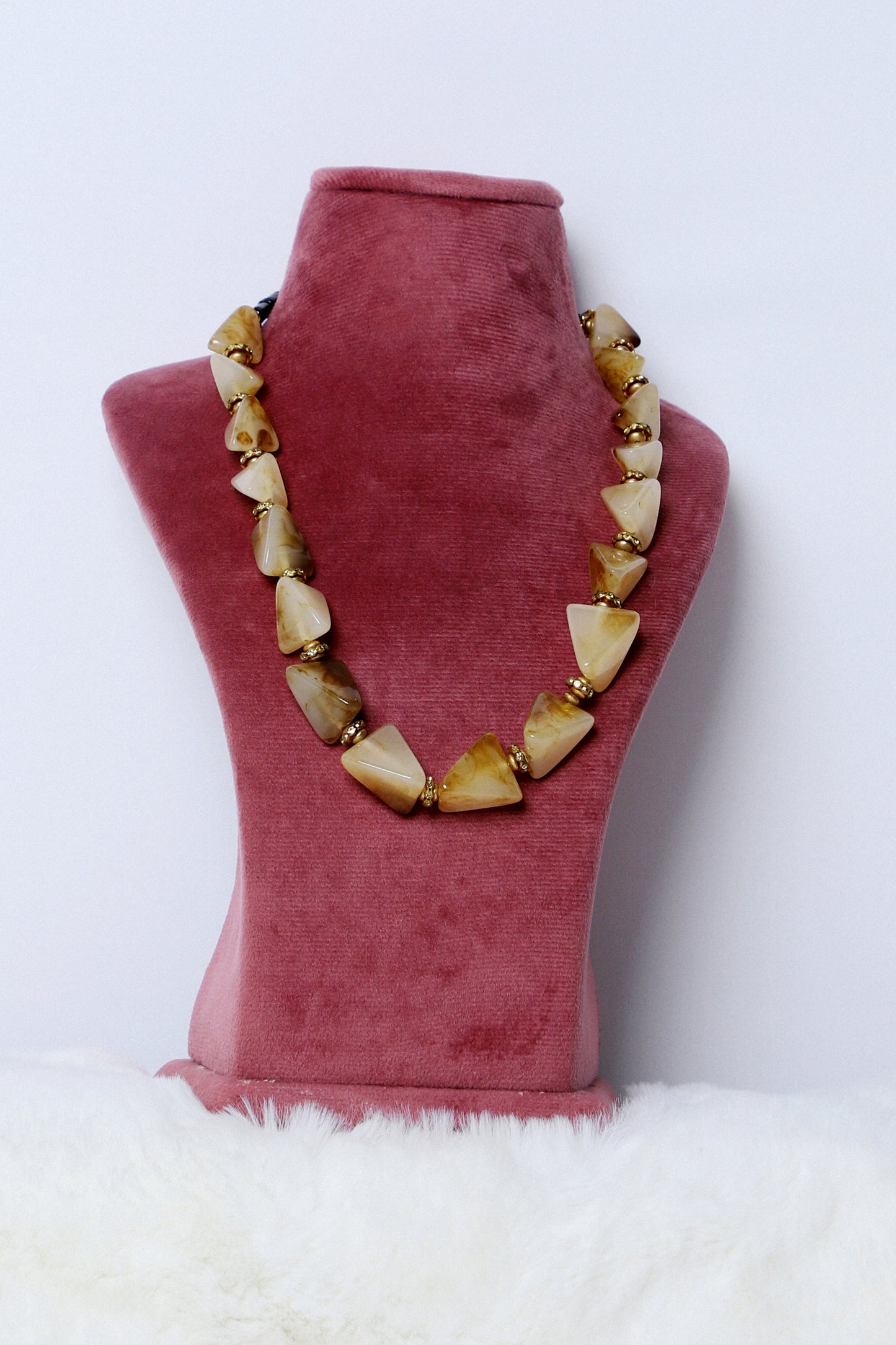 Necklace Uncut Beige