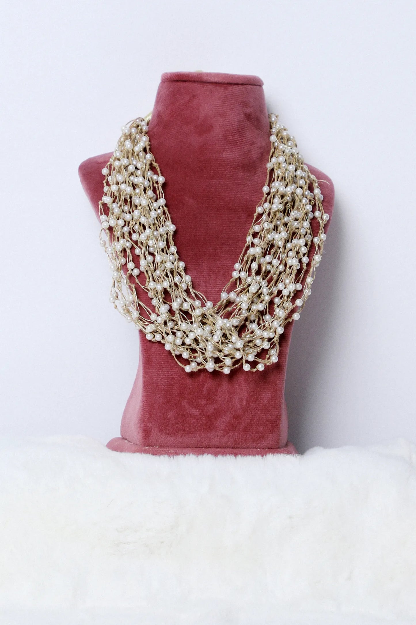 Necklace Whisper of Pearls